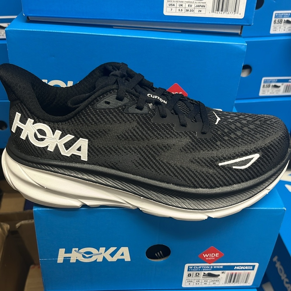 Clifton 9 WIDE Hoka’s